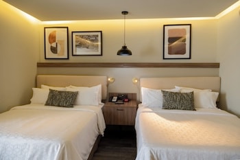 Standard Room, 2 Queen Beds