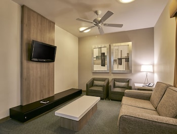 Suite, Multiple Beds