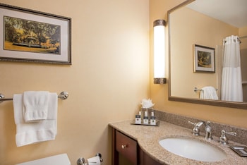 Room, 2 Queen Beds, Refrigerator