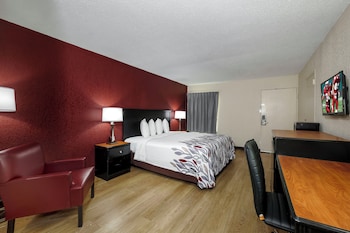 Superior Room, 1 King Bed, Accessible, Non Smoking (Roll-In Shower)