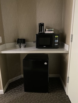 Room, 1 King Bed, Accessible