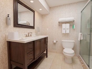 Standard Room, 1 Queen Bed, Patio, Tower