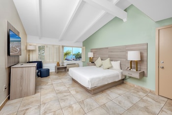 Suite, Multiple Beds, Non Smoking, Refrigerator & Microwave