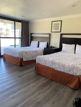 Standard Double Room, 2 Queen Beds, Non Smoking