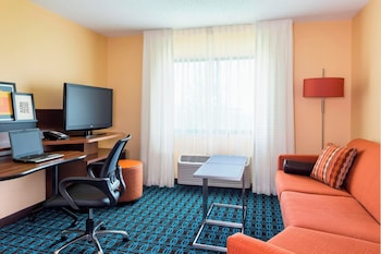 Suite, 1 King Bed with Sofa bed, Hearing Accessible