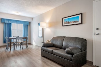 Suite, 2 Queen Beds, Non Smoking