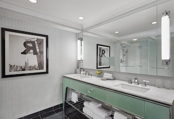 Pop Art 1-Bedroom Suite