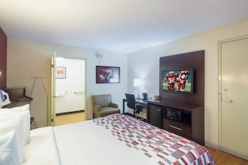Superior Room, 1 King Bed, Accessible (Smoke Free)