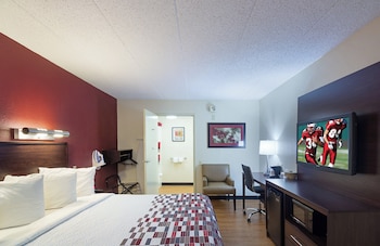 Superior Room, 1 King Bed, Accessible (Smoke Free)
