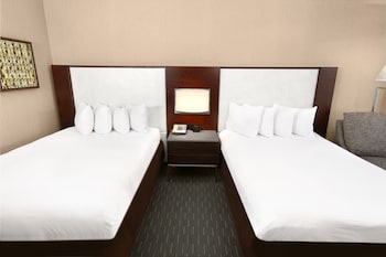 Deluxe 2 Double Beds