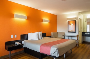 Premium Room, 1 King Bed, Accessible, Non Smoking