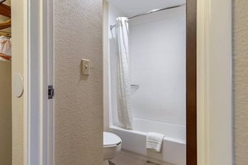 Standard Room, 2 Double Beds, Non Smoking