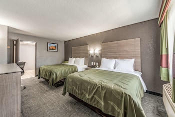 Room, 2 Queen Beds, Accessible, Non Smoking