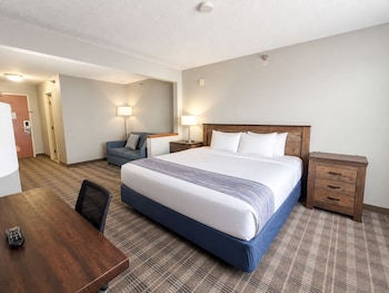 Suite, 1 King Bed, Non Smoking