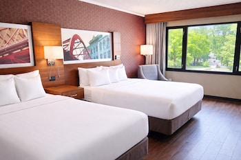 Room, 2 Queen Beds, Accessible, Non Smoking
