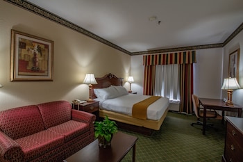 Standard Room, 1 King Bed (Accessible King Non-Smoking)