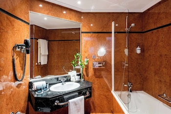 Premium Room, 1 King Bed