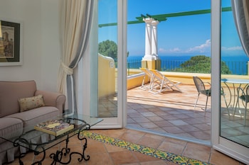 Seaview Junior Suite with Terrace