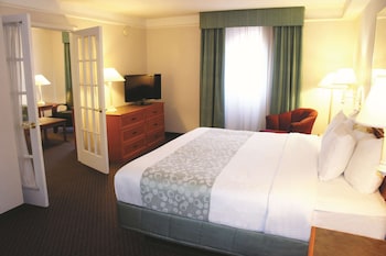 Deluxe Room, 1 King Bed, Non Smoking
