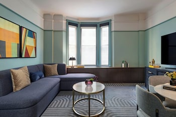 Deluxe Suite, 1 Double Bed, Smoking
