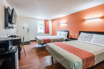 Deluxe Room, 2 Double Beds, Non Smoking, Refrigerator & Microwave