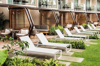 Room, 1 King Bed (Kukahi Sundeck Room, Adults Only)