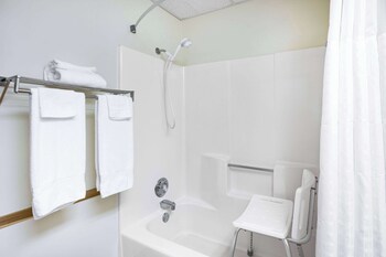 Room, 1 King Bed, Accessible