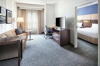 Suite, 1 Bedroom (Mobility/Hearing Accessible, Tub)
