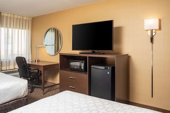 Standard Room, 2 Double Beds, Non Smoking