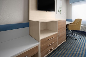 Room, 1 King Bed, Non Smoking
