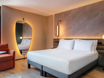 Superior Room, 1 Queen Bed with Sofa bed