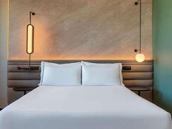 Superior Room, 1 Queen Bed