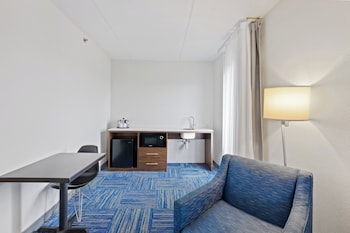 Deluxe Room, 1 King Bed with Sofa bed, Non Smoking