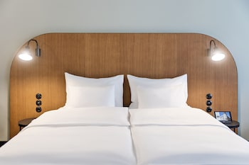 Premium Room, 1 Queen Bed