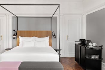 Junior Suite, 1 King Bed