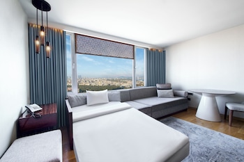 Family Suite, Lounge Access