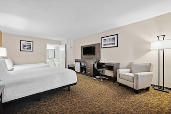 Room, 2 Queen Beds, Accessible, Non Smoking (Mobility, Bathtub w/Grab Bars)