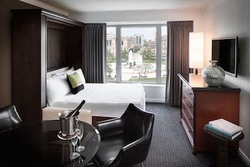 Suite, 2 Bedrooms (1 King Bed with Murphy Bed)