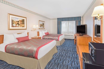 Suite, 2 Double Beds, Non Smoking (2 Double Beds)