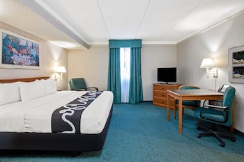 Suite, 1 King Bed, Non Smoking
