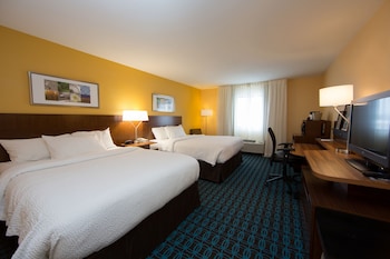 Room, 2 Queen Beds (Mobility Accessible, Roll-in Shower)