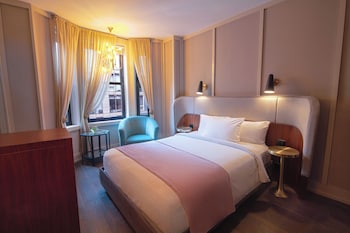 Deluxe Room, 1 King Bed