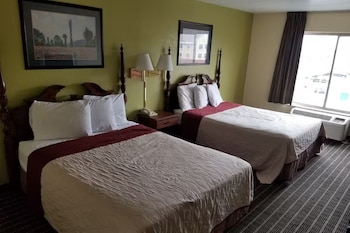 Room, 2 Queen Beds, Non Smoking