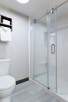 Room, 2 Queen Beds (2nd Floor)