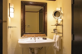 Room (Vista Grande)