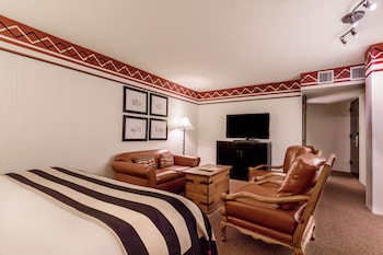 Room, 1 King Bed (Grande)