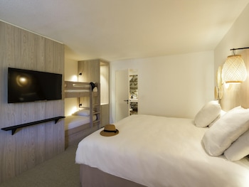 Room, Multiple Beds (Privilege)