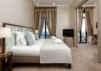 Suite, Sea View