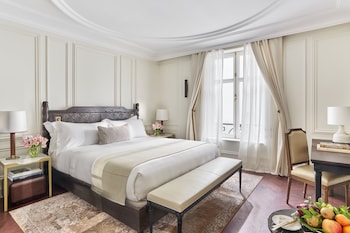 Superior Room, 1 King Bed