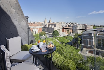 Suite (Ritz)